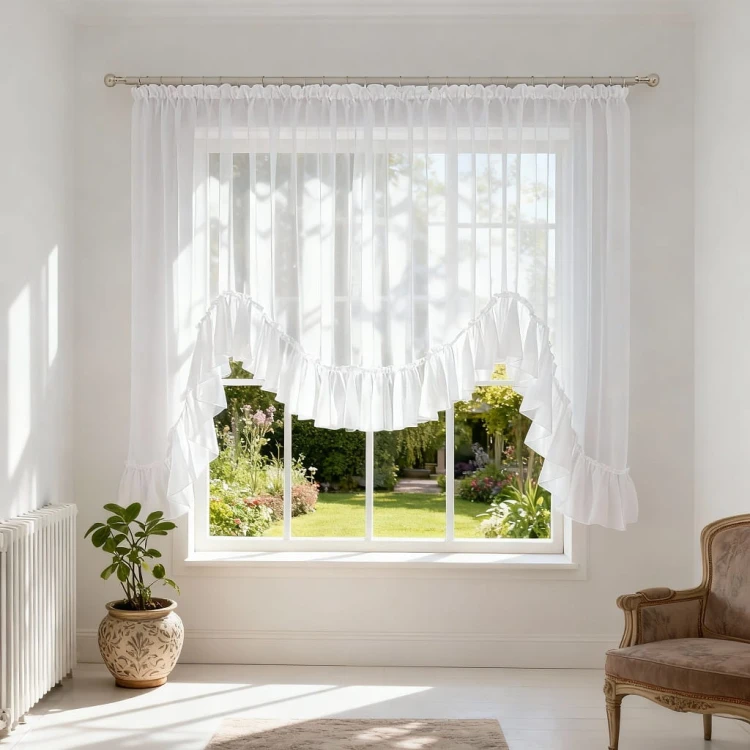 F76 - Firana z woalu białego z falbaną 400 x 160 cm.jpeg